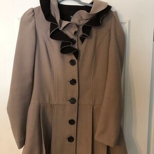 Elegant Tan Coat with Black Accents